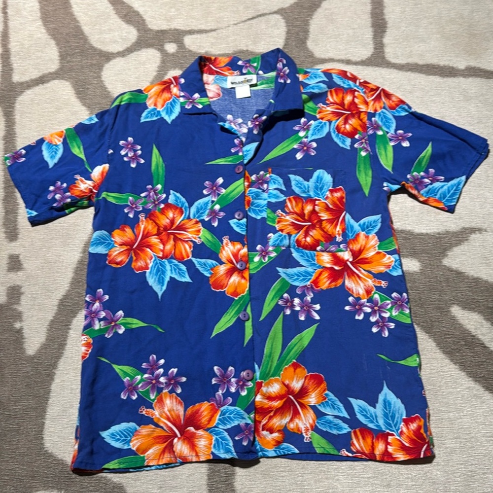 Vintage 90s Wild Honey California Hawaiian T-Shirt Blue Floral Quality Stitching